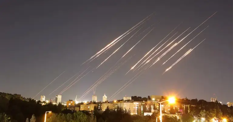 ইরানের নতুন ক্ষেপণাস্ত্র হামলা